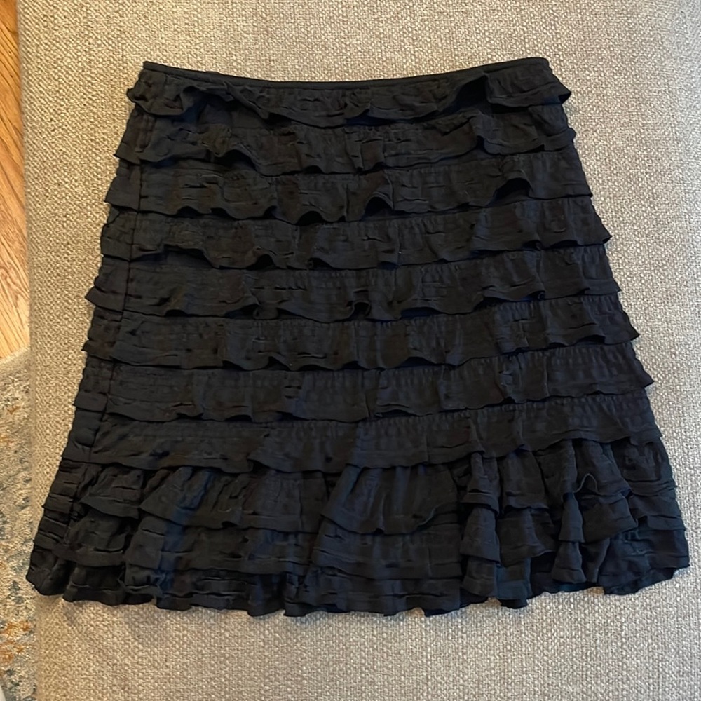 Black skirt with ruffles. Max studio size M. Tags still on
